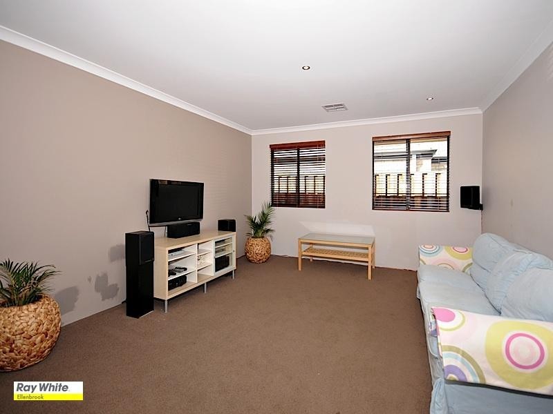 14 Rainsby Crescent, Ellenbrook WA 6069