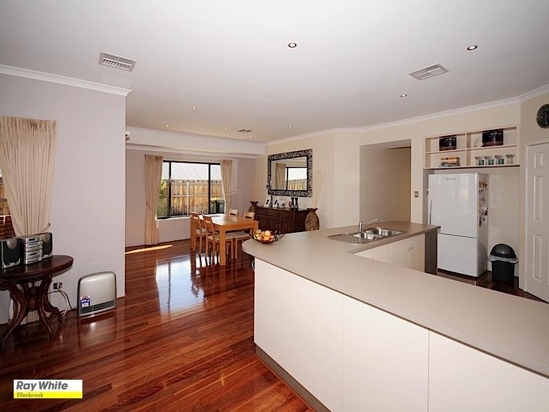 14 Rainsby Crescent, Ellenbrook WA 6069