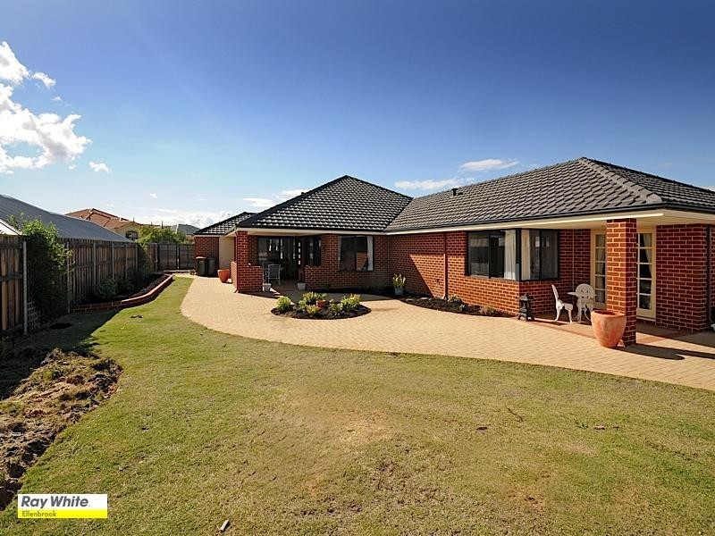 14 Rainsby Crescent, Ellenbrook WA 6069
