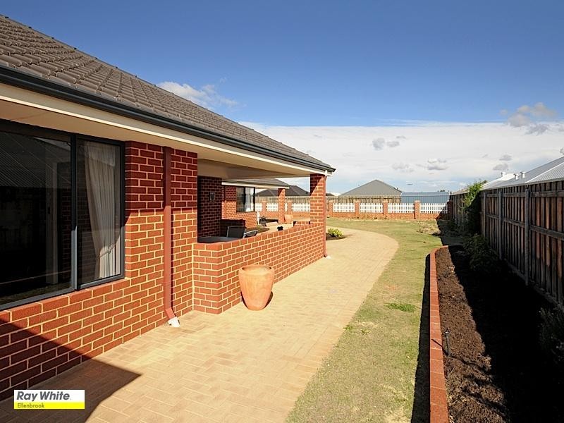 14 Rainsby Crescent, Ellenbrook WA 6069