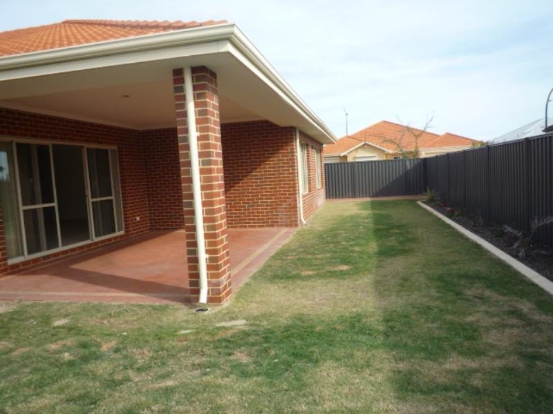 24 Corich Pass, Aveley WA 6069