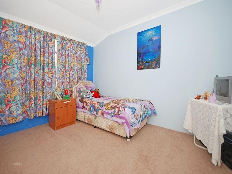 18 Rocklea Crescent, Ellenbrook WA 6069