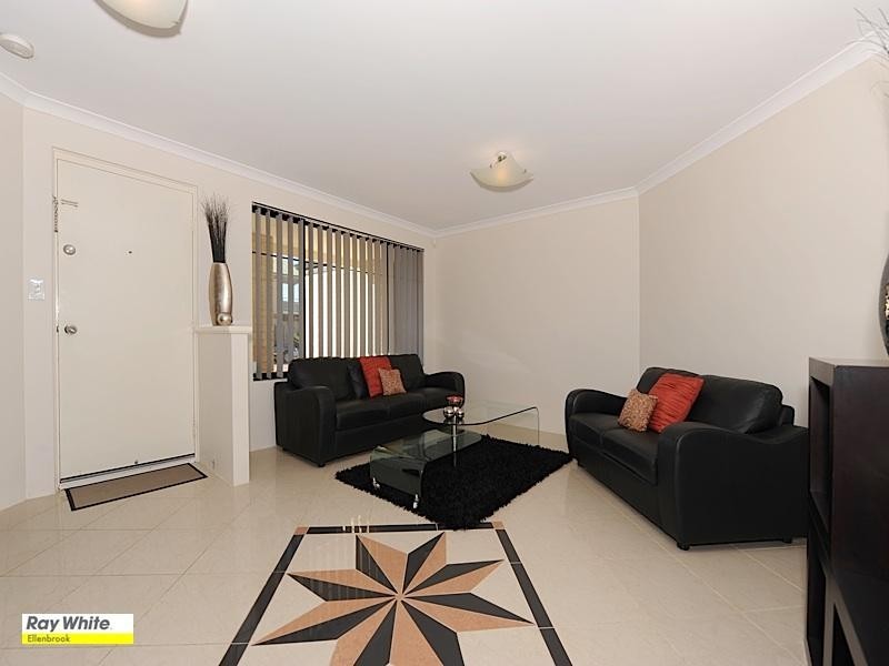 10 Mustang Drive, Henley Brook WA 6055