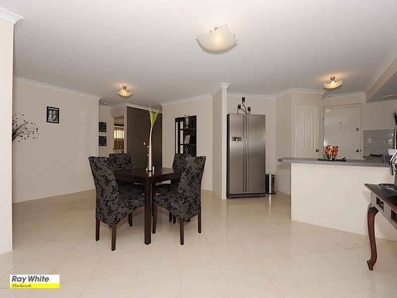 10 Mustang Drive, Henley Brook WA 6055