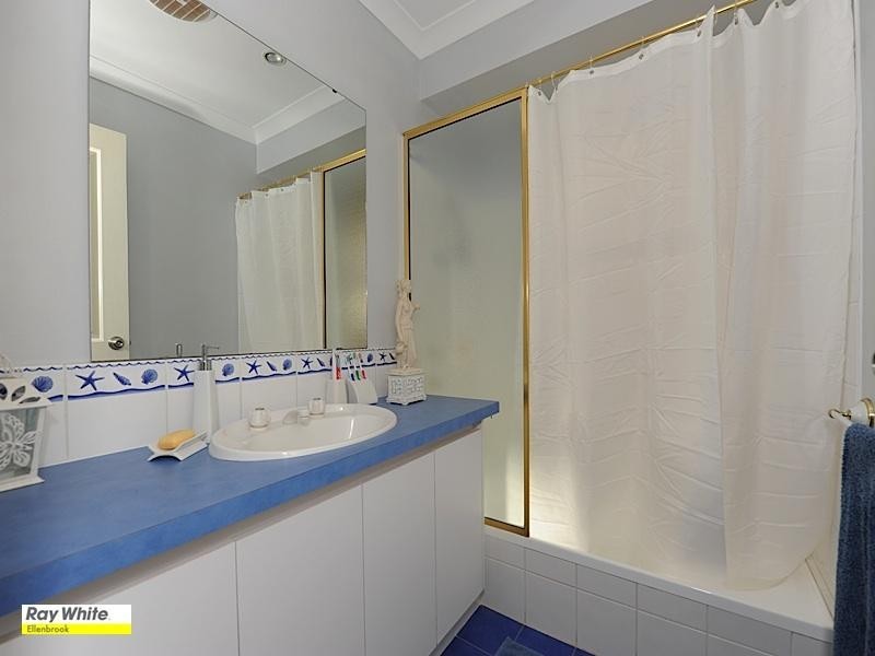 10 Mustang Drive, Henley Brook WA 6055