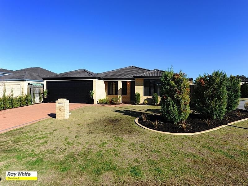 10 Mustang Drive, Henley Brook WA 6055