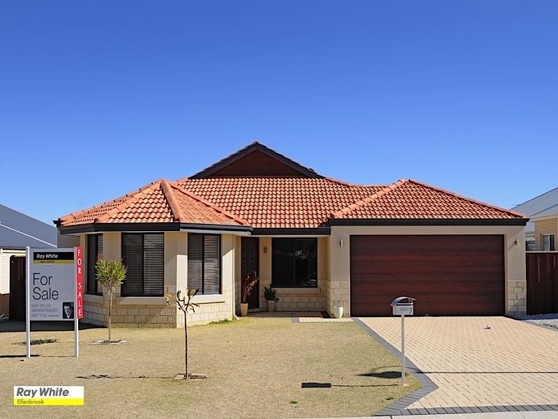 7 Petworth Drive, The Vines WA 6069
