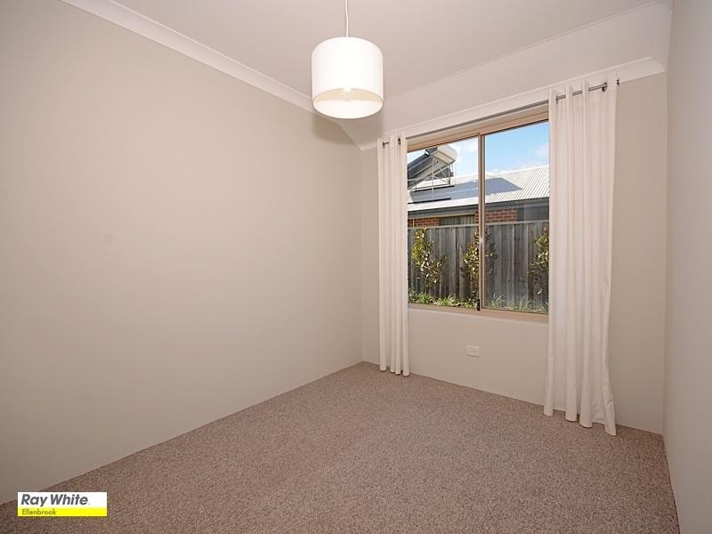7 Larrawa Circle, Ellenbrook WA 6069