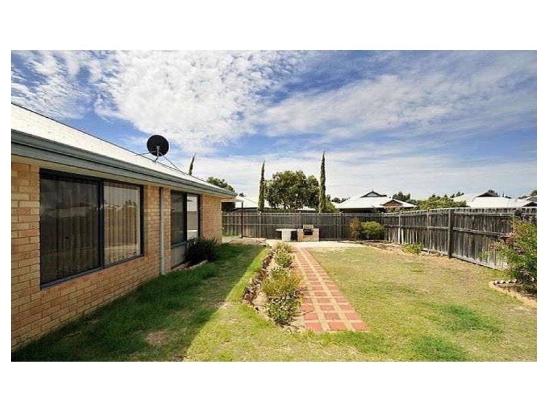 19 Balladonia Drive, Ellenbrook WA 6069
