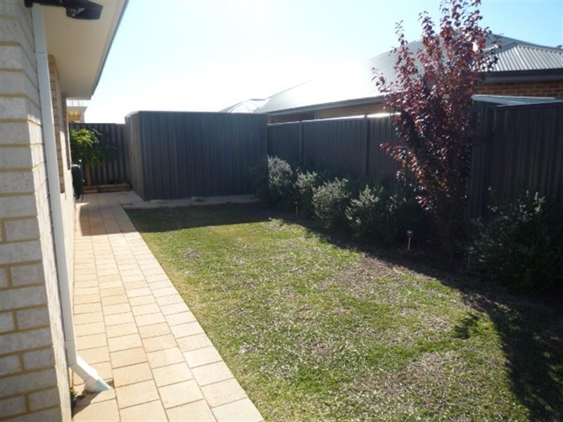 3 Pervan Brace, Aveley WA 6069