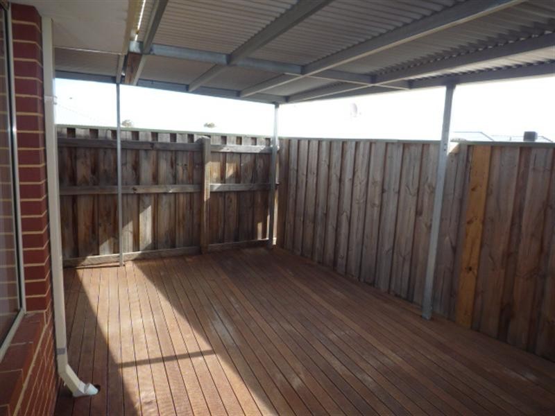 11 Bancombe Crescent, Ellenbrook WA 6069