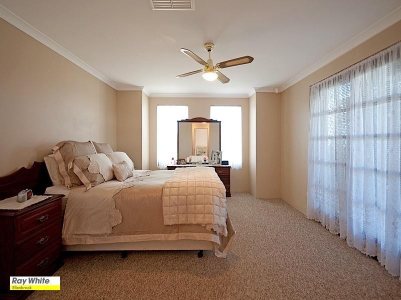 1 Pelham Lane, Henley Brook WA 6055