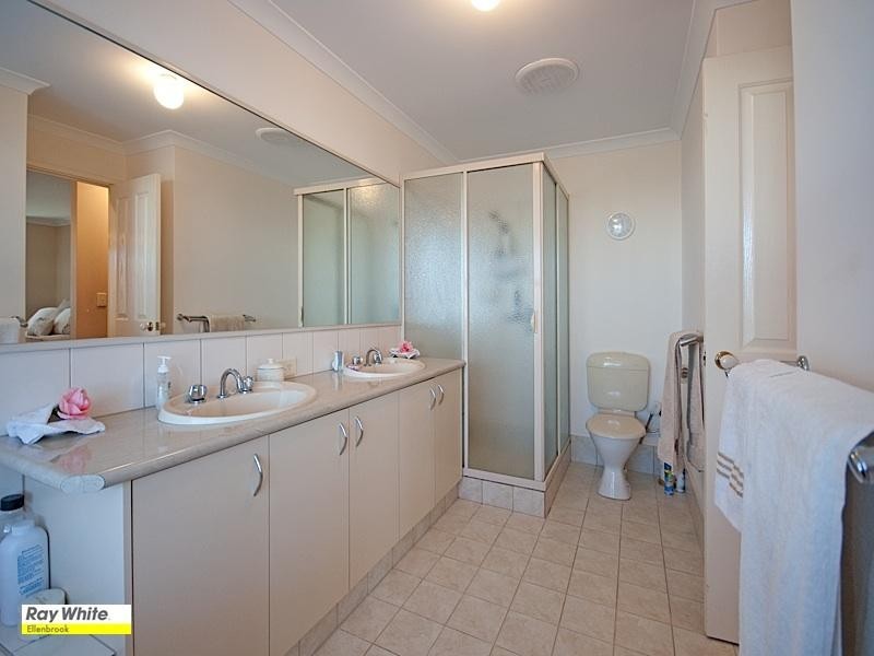 1 Pelham Lane, Henley Brook WA 6055