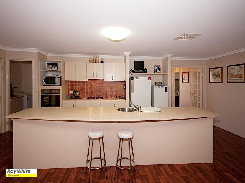 1 Pelham Lane, Henley Brook WA 6055