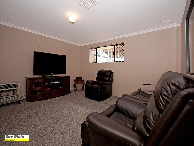 1 Pelham Lane, Henley Brook WA 6055