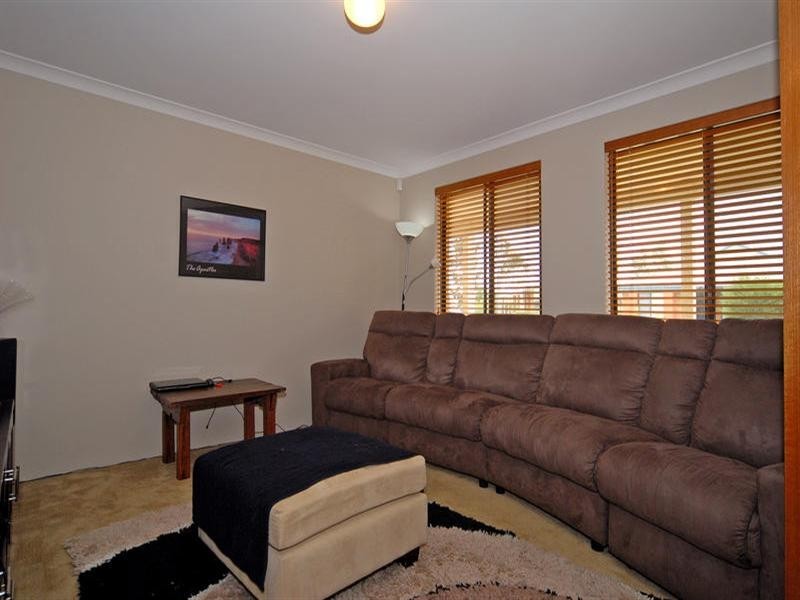 9 Thundelarra Avenue, Ellenbrook WA 6069