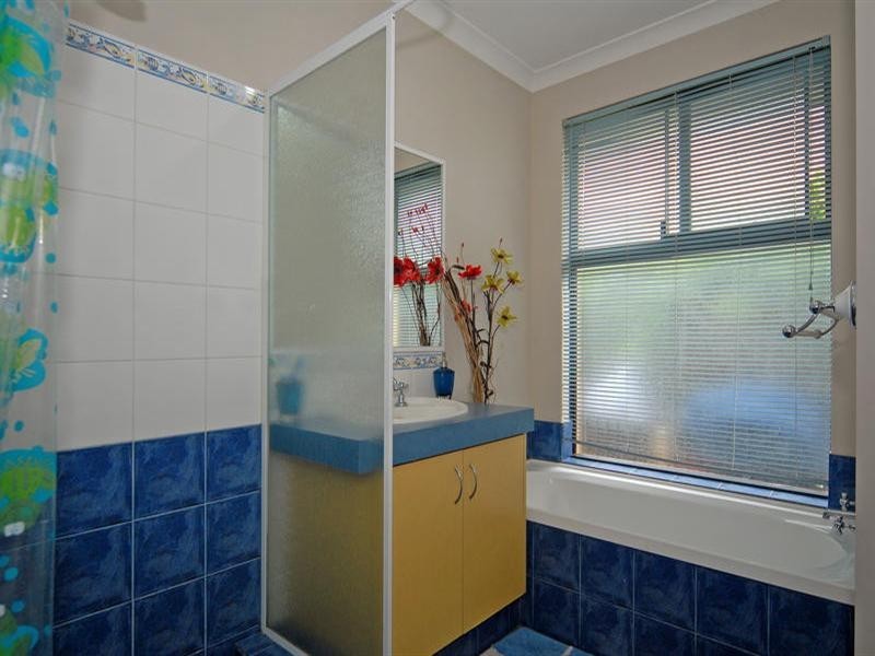 9 Thundelarra Avenue, Ellenbrook WA 6069