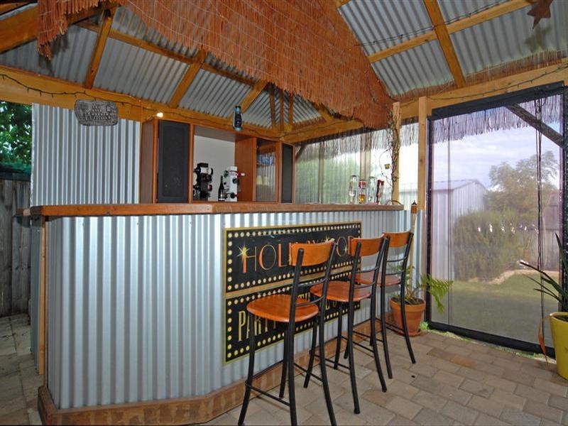 9 Thundelarra Avenue, Ellenbrook WA 6069