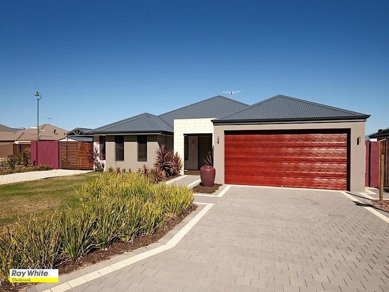 30 Roxburghe Drive, The Vines WA 6069