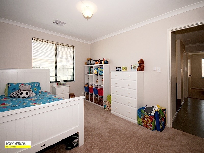 30 Roxburghe Drive, The Vines WA 6069