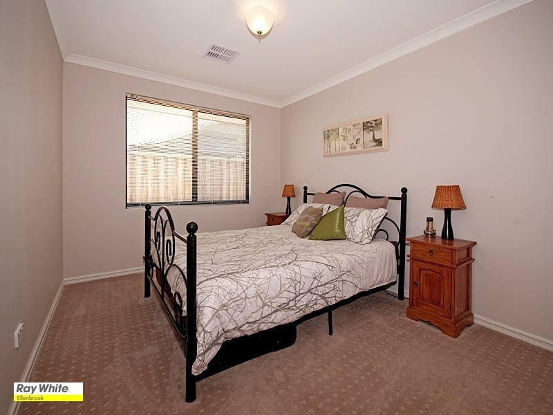 30 Roxburghe Drive, The Vines WA 6069
