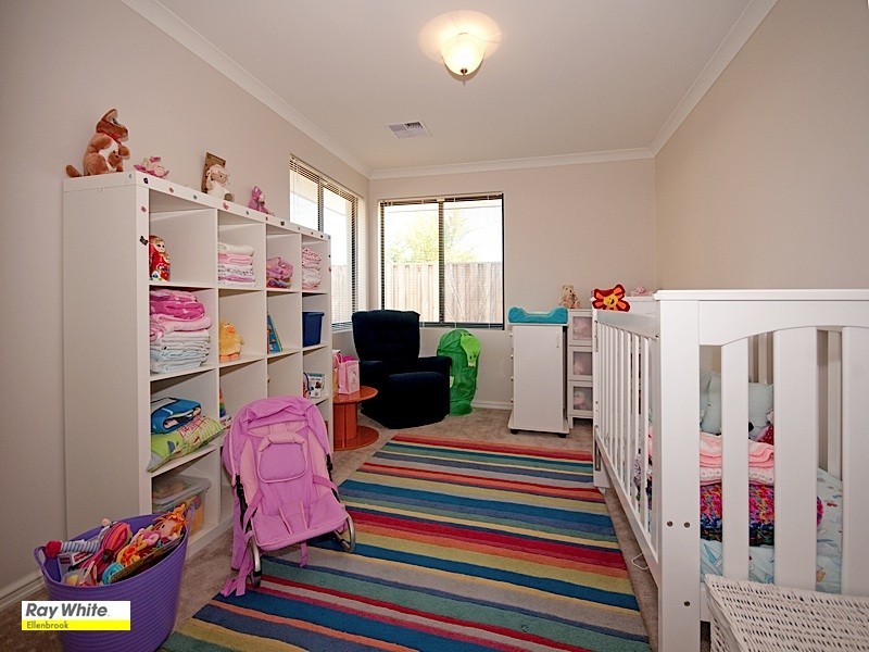 30 Roxburghe Drive, The Vines WA 6069