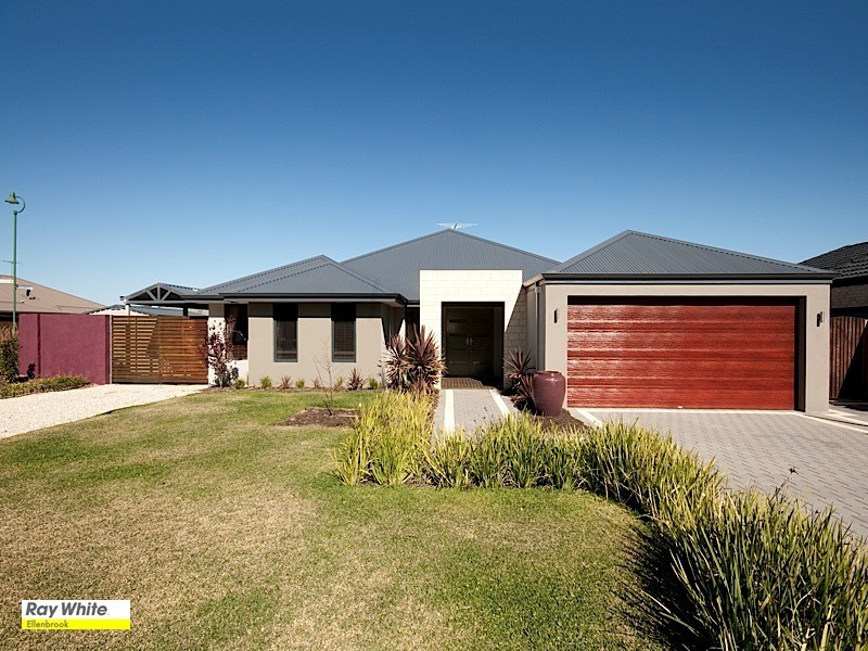 30 Roxburghe Drive, The Vines WA 6069