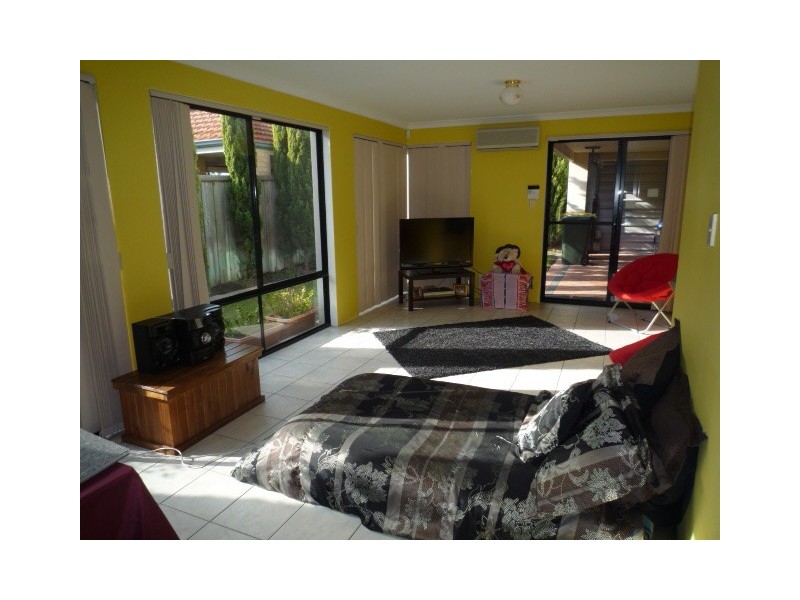 60 Ponte Vecchio Boulevard, Ellenbrook WA 6069