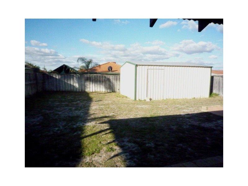 24 Bronzewing Avenue, Ellenbrook WA 6069