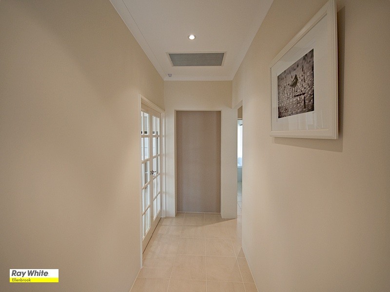 8 Beechwood Circle, Aveley WA 6069