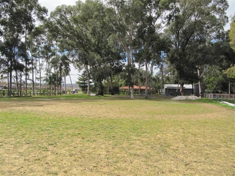 1604 Gnangara Road, Henley Brook WA 6055