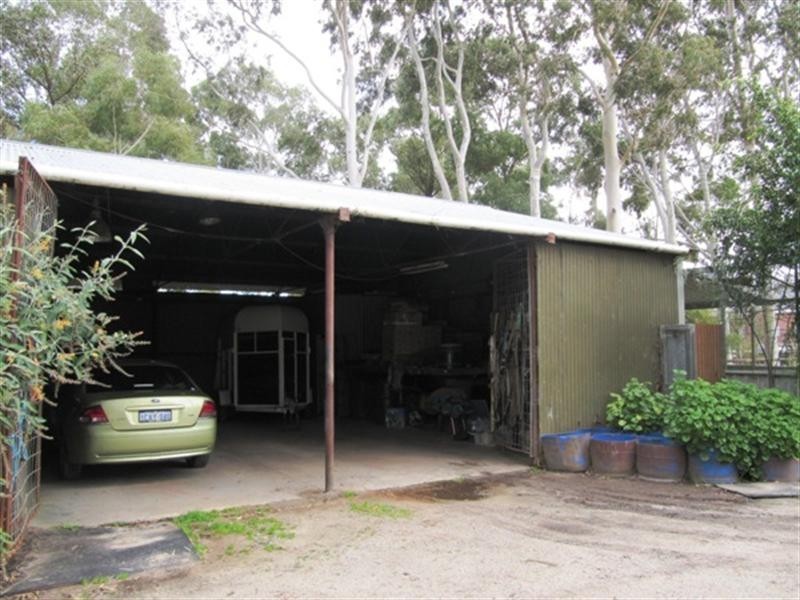 1604 Gnangara Road, Henley Brook WA 6055