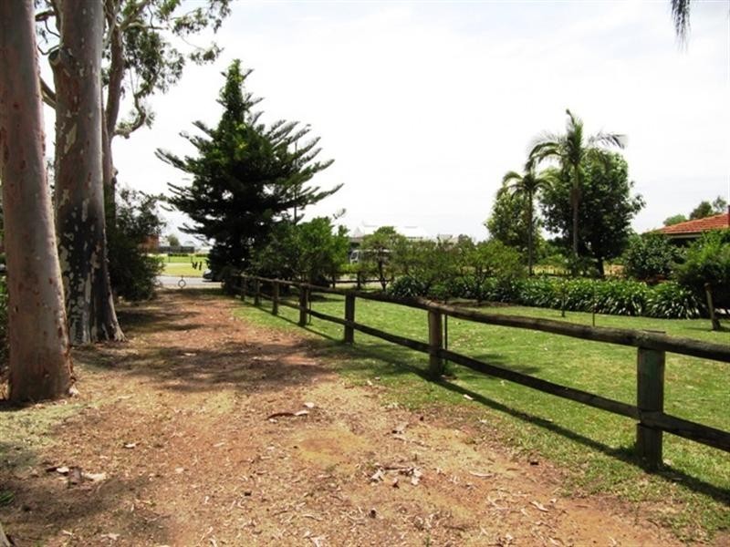 1604 Gnangara Road, Henley Brook WA 6055