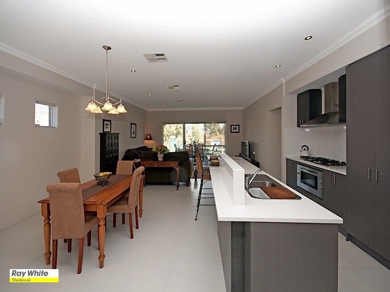 22 Hirani Link, Aveley WA 6069