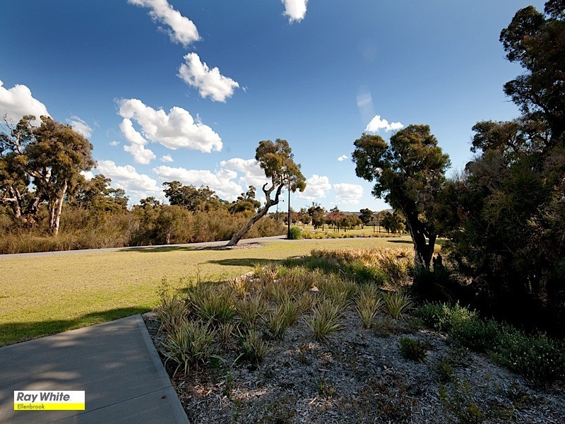 22 Hirani Link, Aveley WA 6069