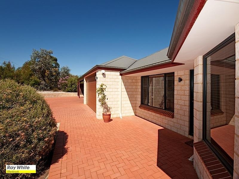 241 Vines Avenue, The Vines WA 6069