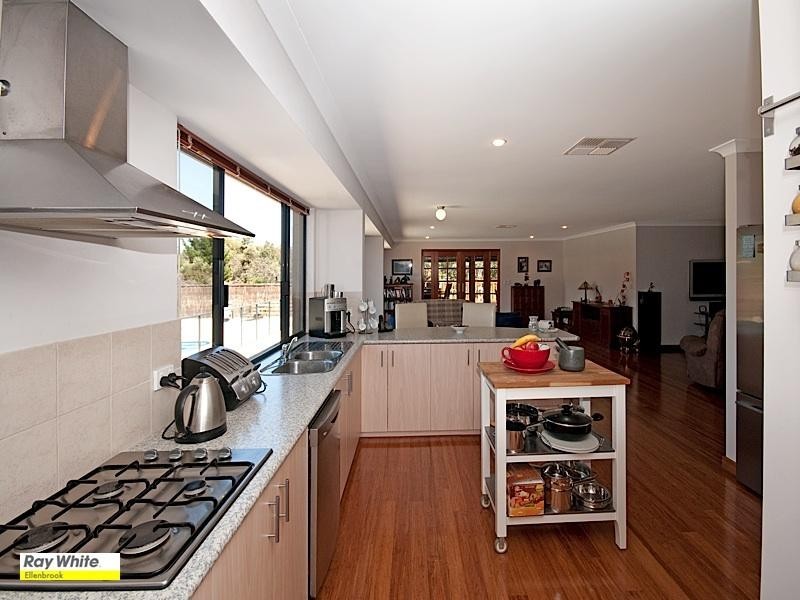 241 Vines Avenue, The Vines WA 6069