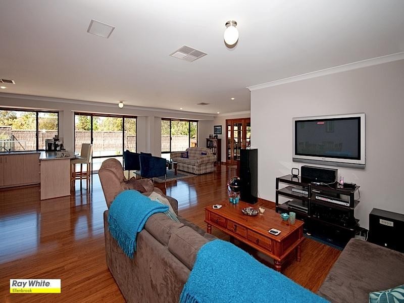 241 Vines Avenue, The Vines WA 6069