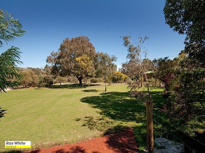 241 Vines Avenue, The Vines WA 6069