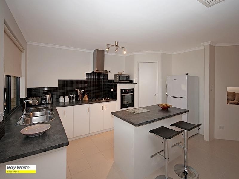 11 Baskir Way, Henley Brook WA 6055