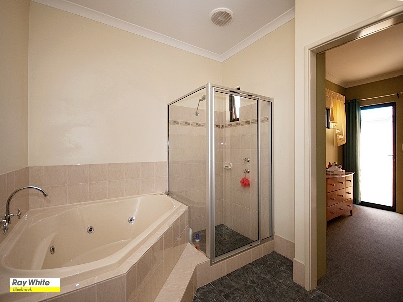 44 Mona Vale Loop, Ellenbrook WA 6069