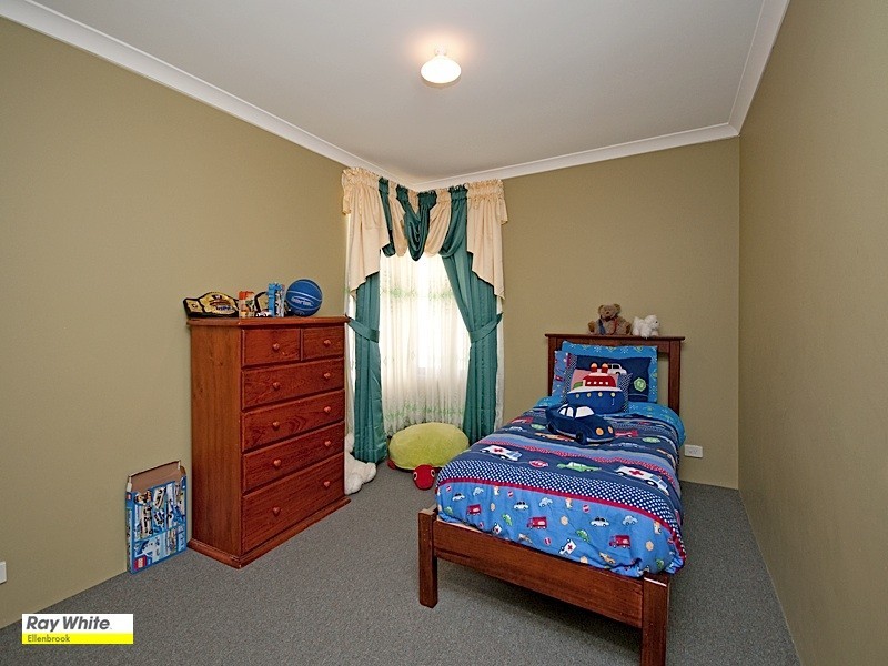 44 Mona Vale Loop, Ellenbrook WA 6069