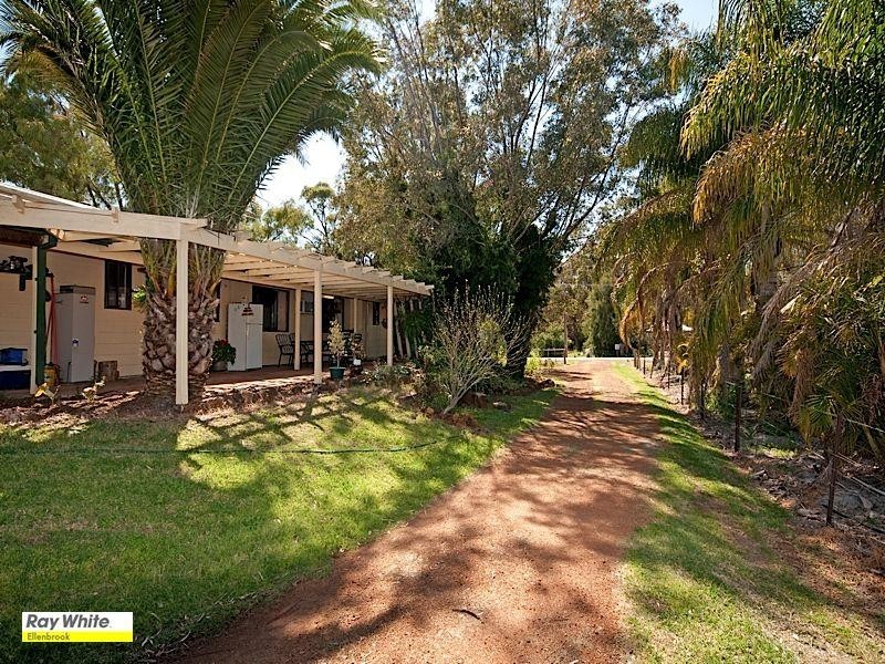 131 Carl Street, Muchea WA 6501