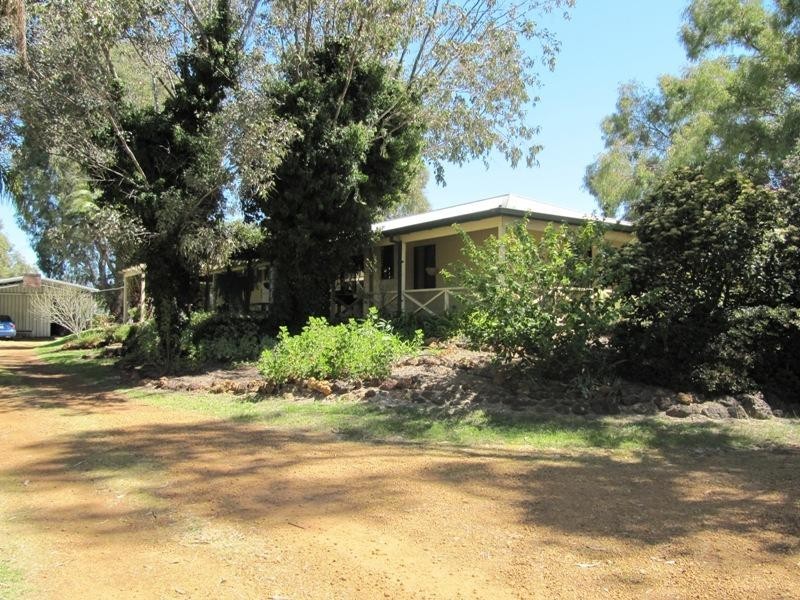 131 Carl Street, Muchea WA 6501