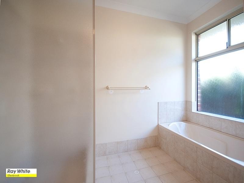 22 Welara Circle, Henley Brook WA 6055