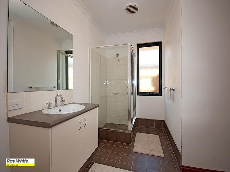 8 Hedlow Way, Ellenbrook WA 6069