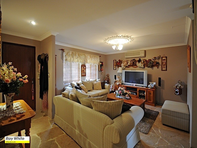 44 Kangaroo Entrance, Stratton WA 6056