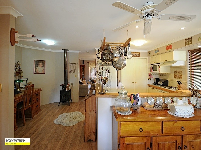 44 Kangaroo Entrance, Stratton WA 6056