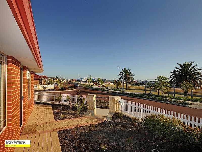 30 Birkett Circle, Ellenbrook WA 6069
