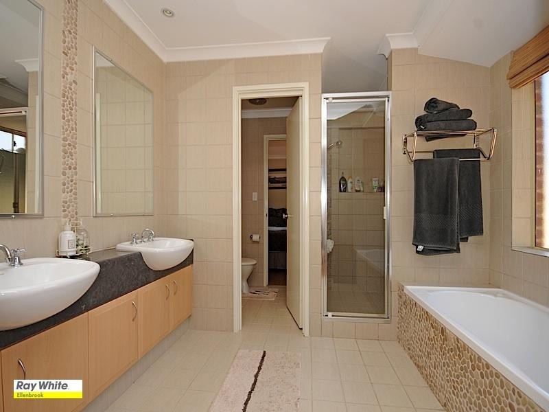 137 Railway Parade, Upper Swan WA 6069